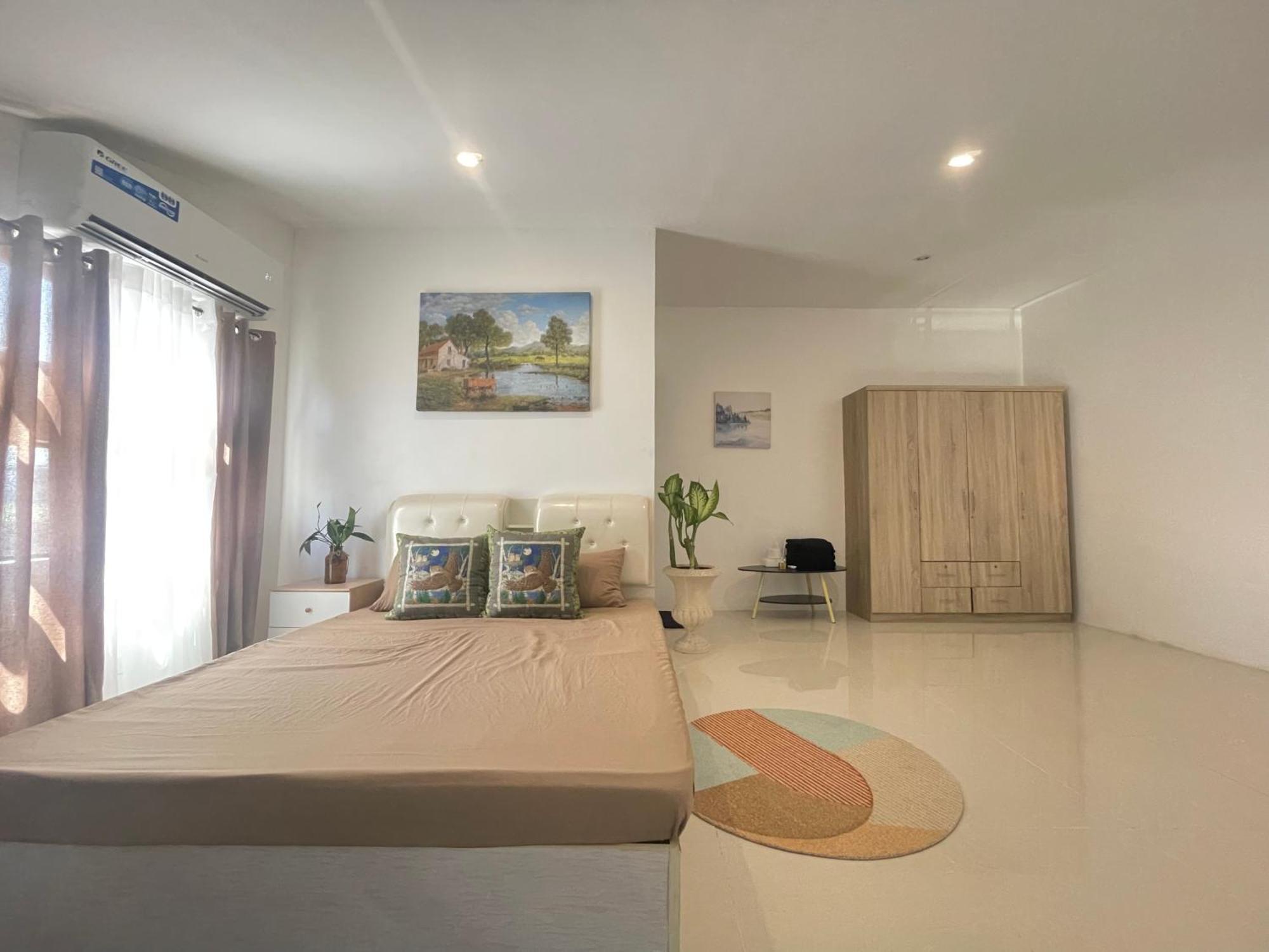 The Penthouse Suite Мактан Екстериор снимка