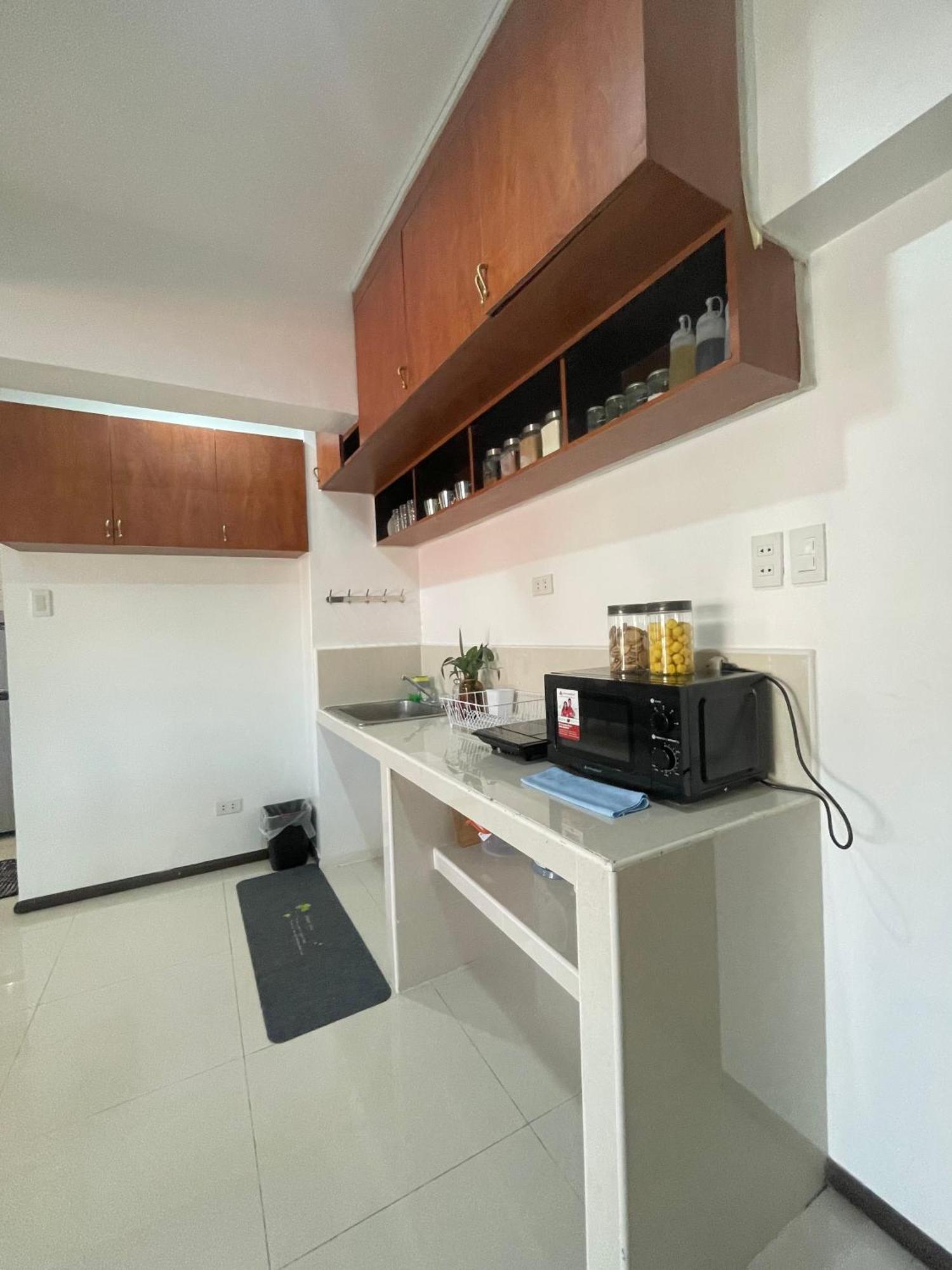The Penthouse Suite Мактан Екстериор снимка